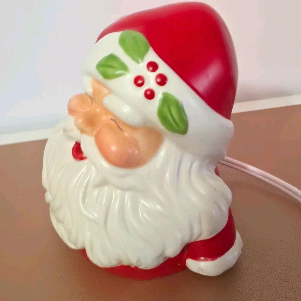 ScentSationals Vintage Limited Edition Santa Electric Wax Ceramic Warmer *Read